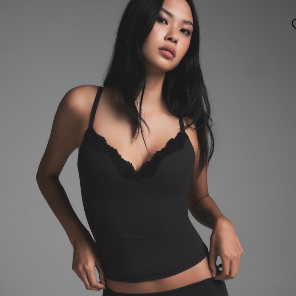 SKIMS Fits Everybody Lace Push-up Cami